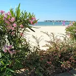 Le Capitole - Front De Benoit, Escapade A Deux